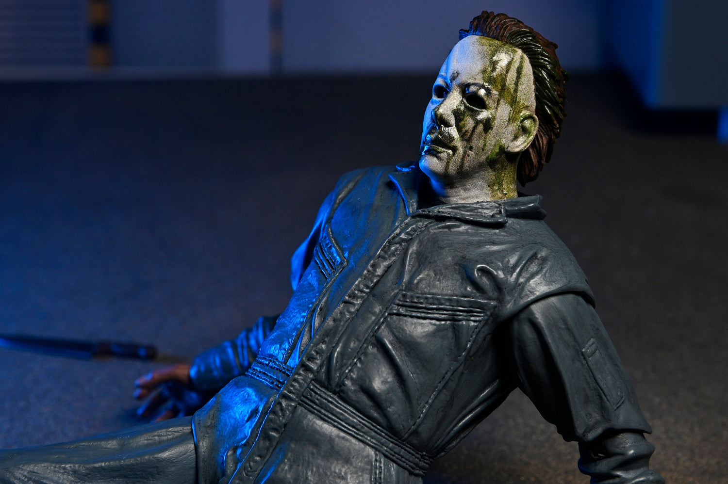 Halloween: The Curse of Michael Myers - Ultimate Michael Myers 7&quot; Scale Action Figure - NECA