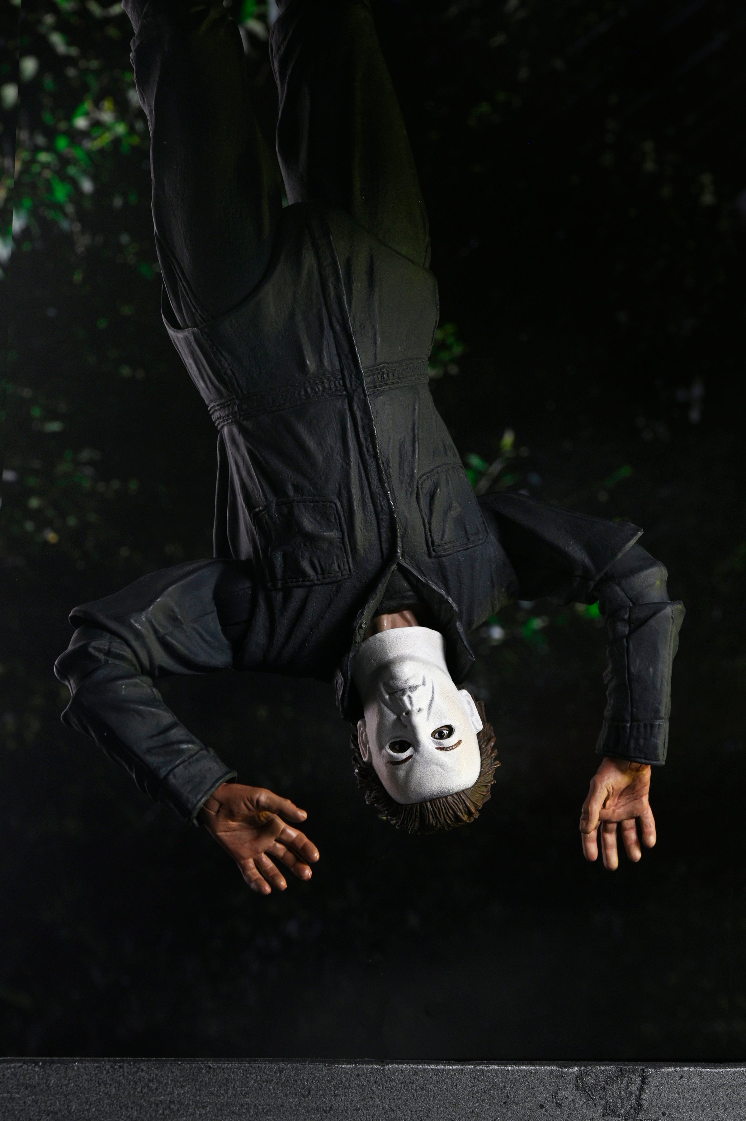 Halloween: Resurrection - Ultimate Michael Myers 7&quot; Scale Action Figure - NECA
