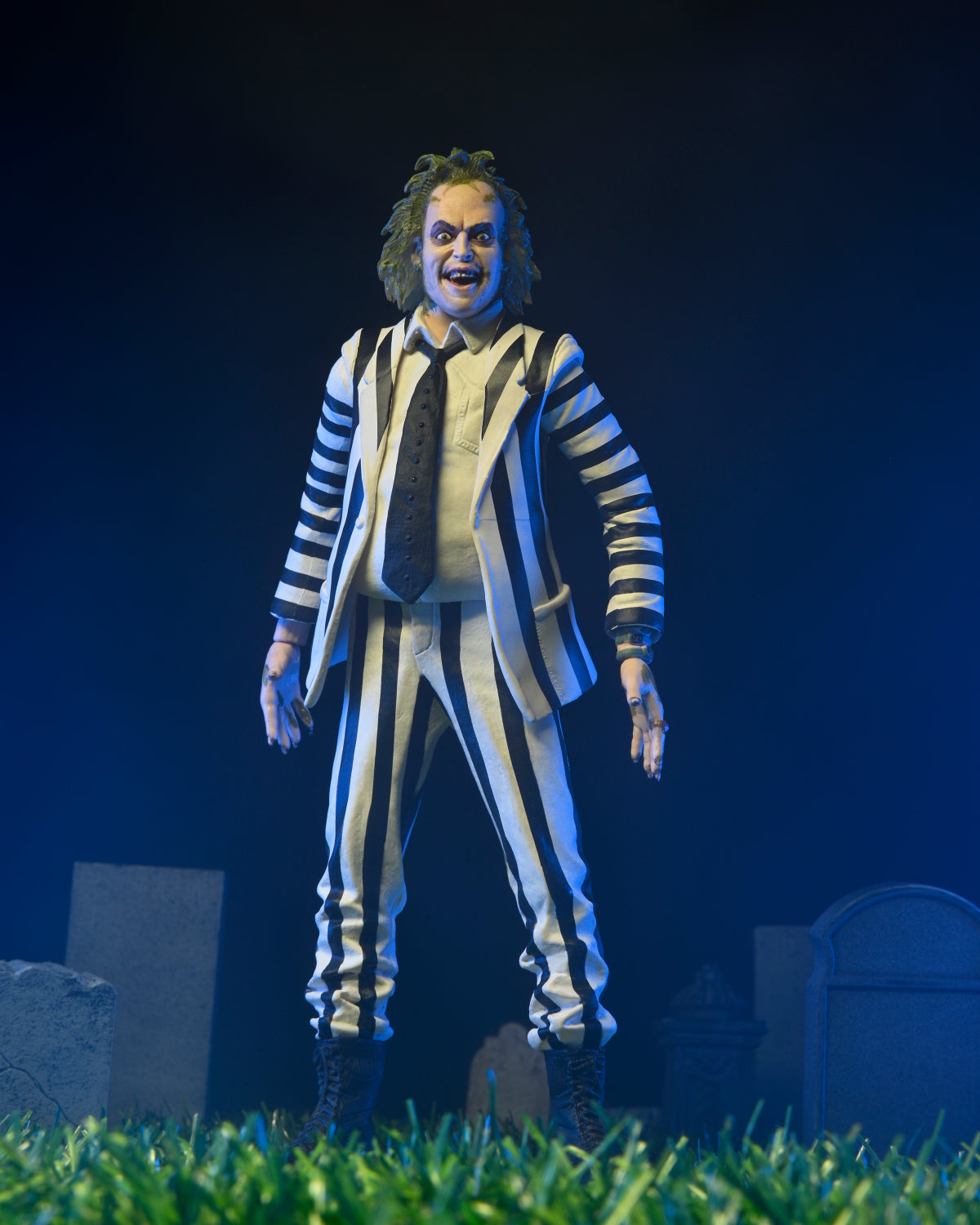 Beetlejuice (1988) - Black and White Striped Suit Beetlejuice 7&quot; Scale Action Figure - NECA