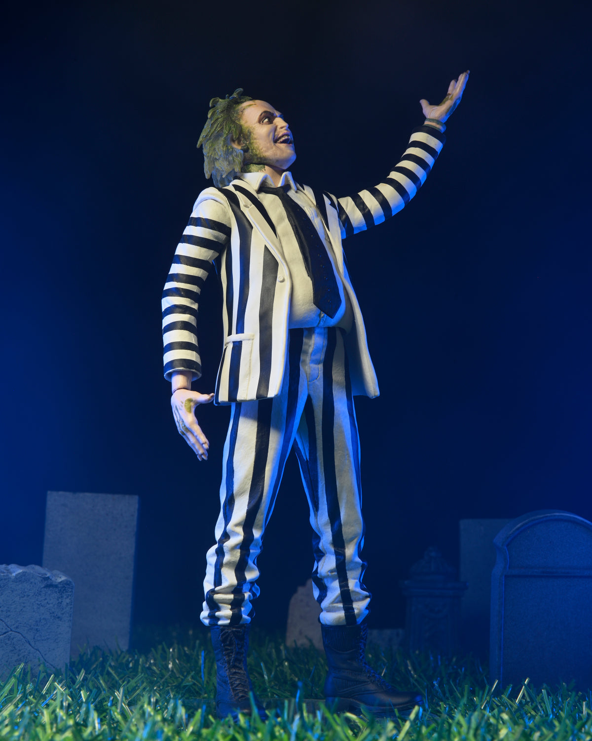 Beetlejuice (1988) - Black and White Striped Suit Beetlejuice 7" Scale Action Figure - NECA