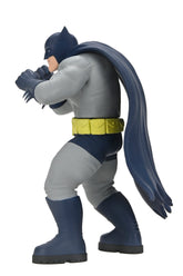 DC Comics (Classic Comics) - Toony Classics Batman 6" Scale Action Figure (Blue Suit) - NECA