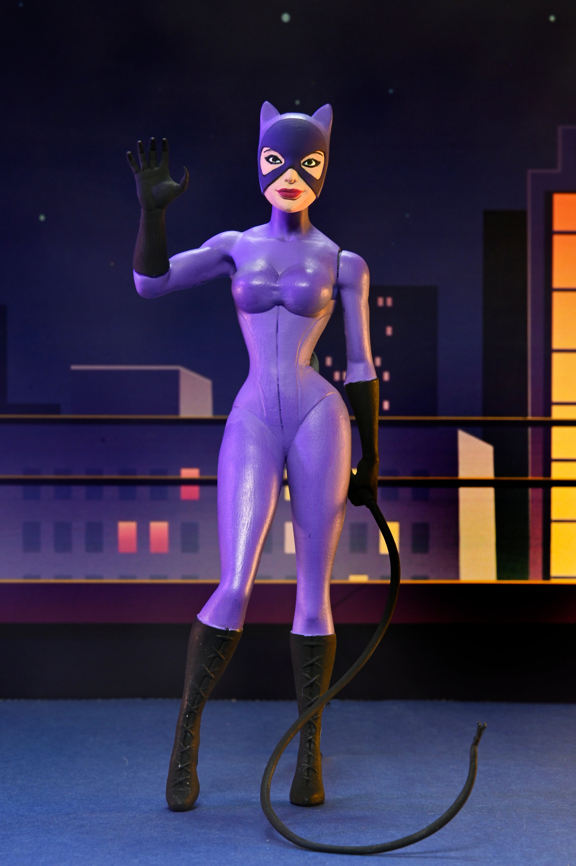 DC Comics (Classic Comics) - Toony Classics Catwoman 6&quot; Scale Action Figure (Purple Suit) - NECA