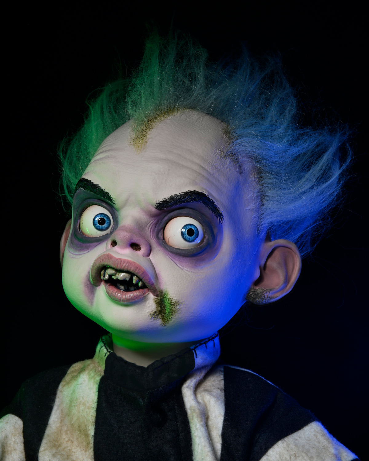 Beetlejuice Beetlejuice – Life-Size Baby Beetlejuice 1:1 Prop Replica - NECA