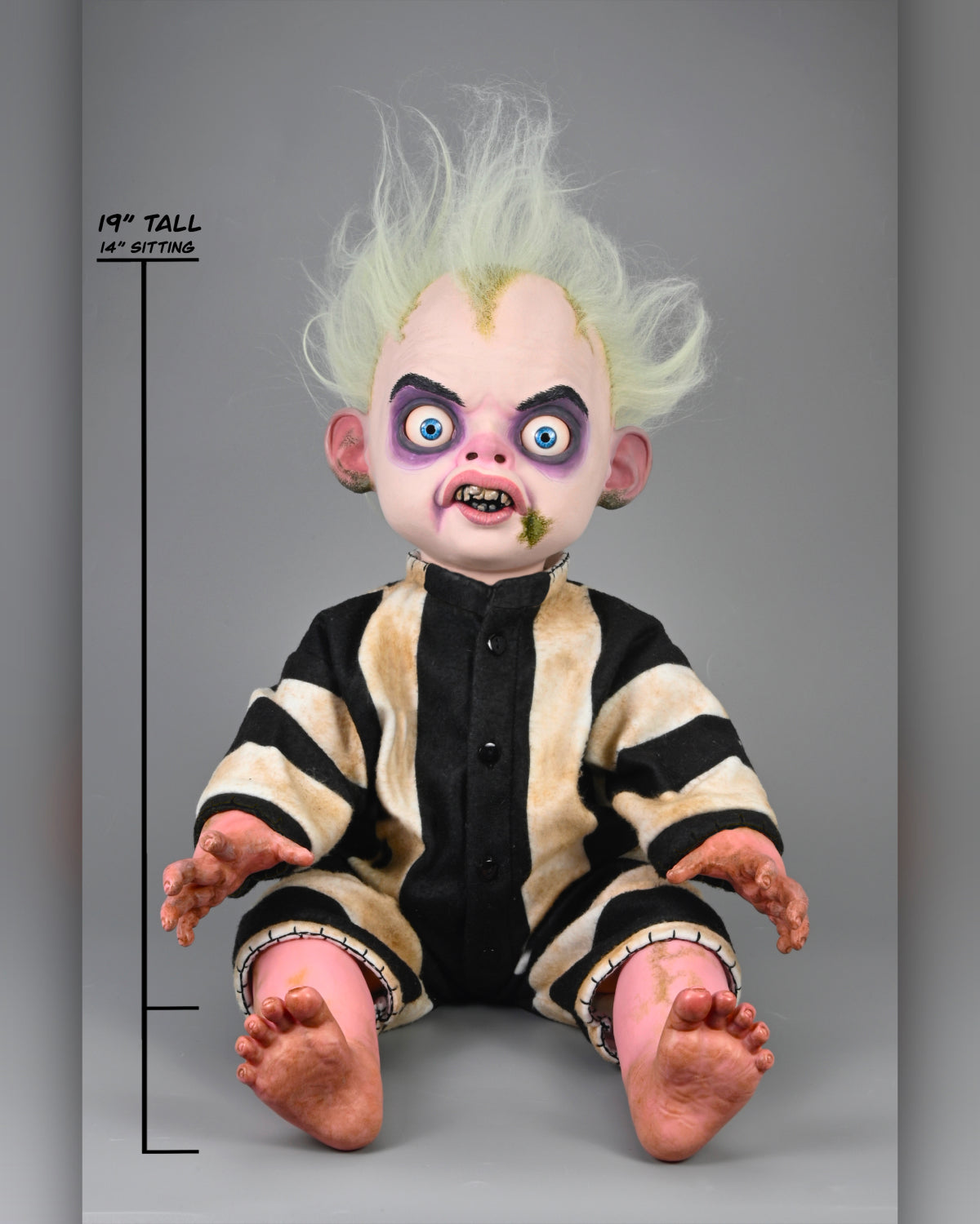 Beetlejuice Beetlejuice – Life-Size Baby Beetlejuice 1:1 Prop Replica - NECA