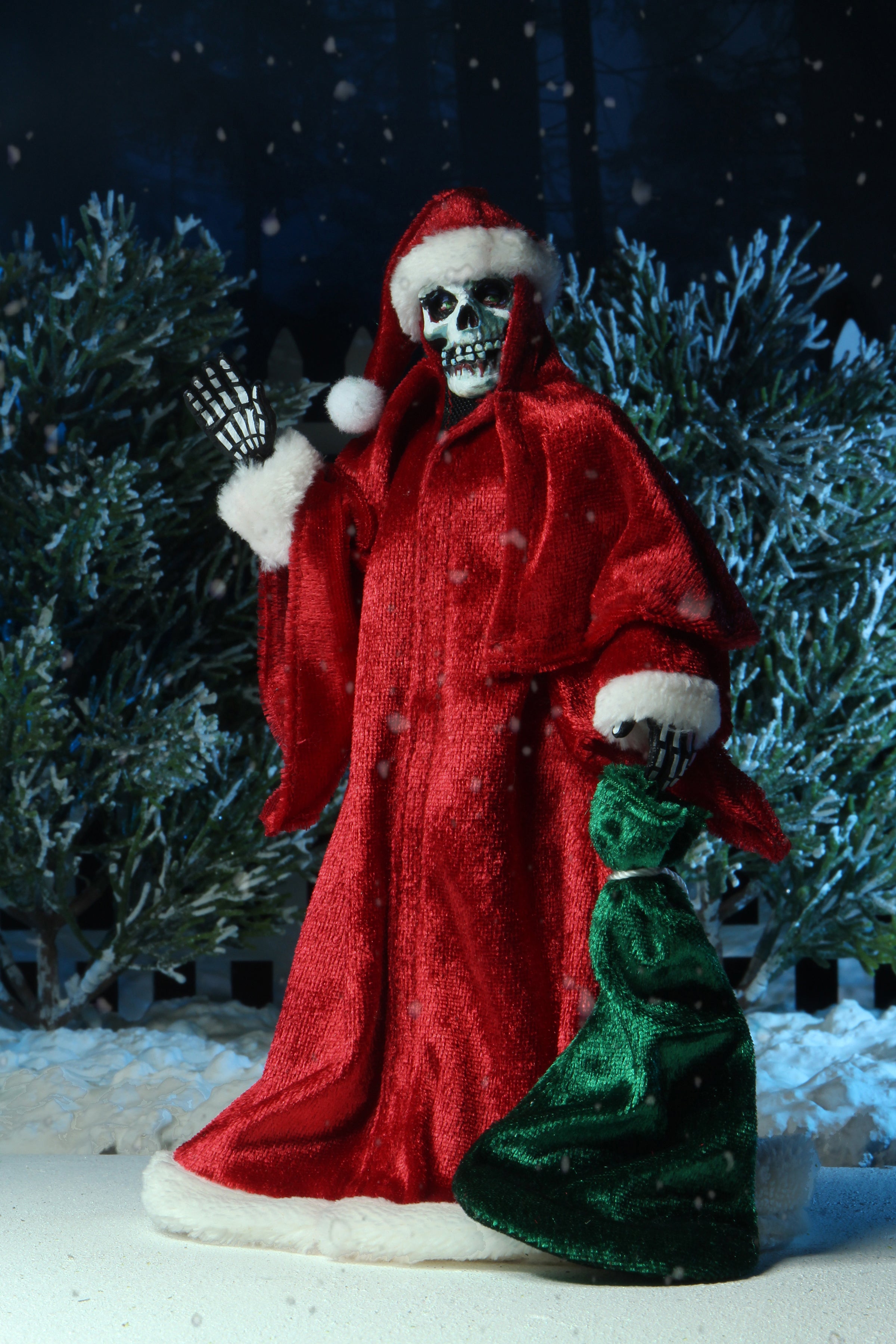 Misfits - Holiday Fiend 8" Clothed Action Figure - NECA