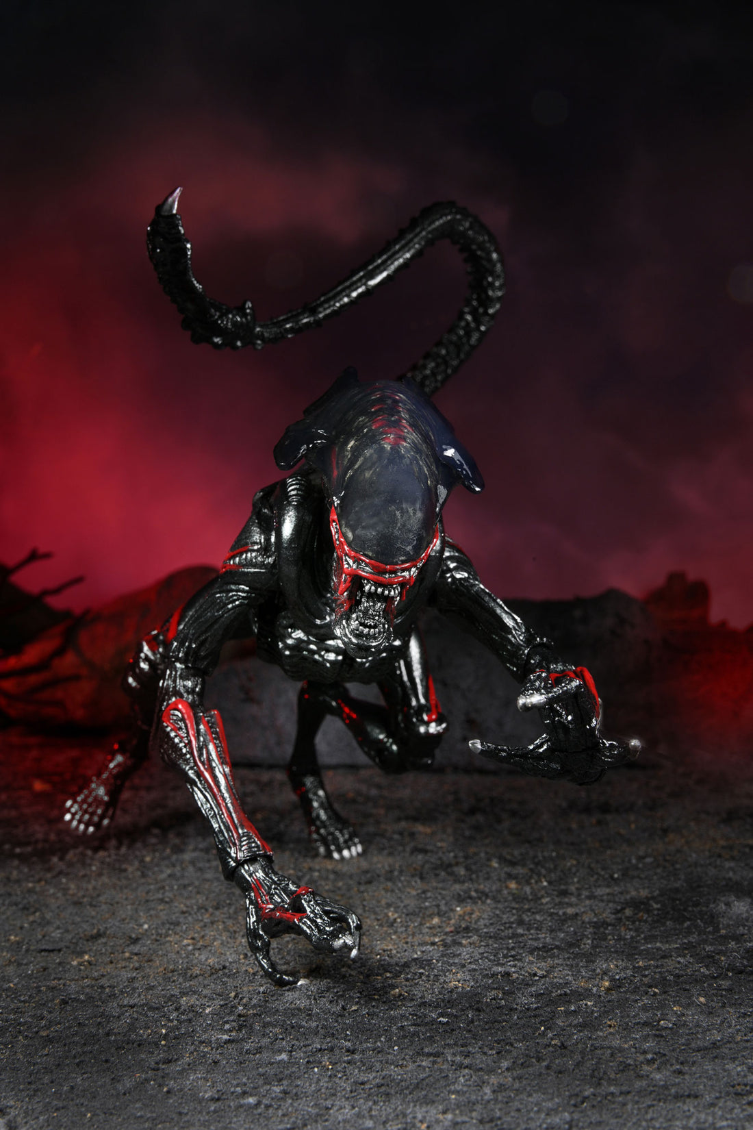 Aliens - Ultimate Kenner Tribute Night Cougar Alien 7" Scale Action Figure