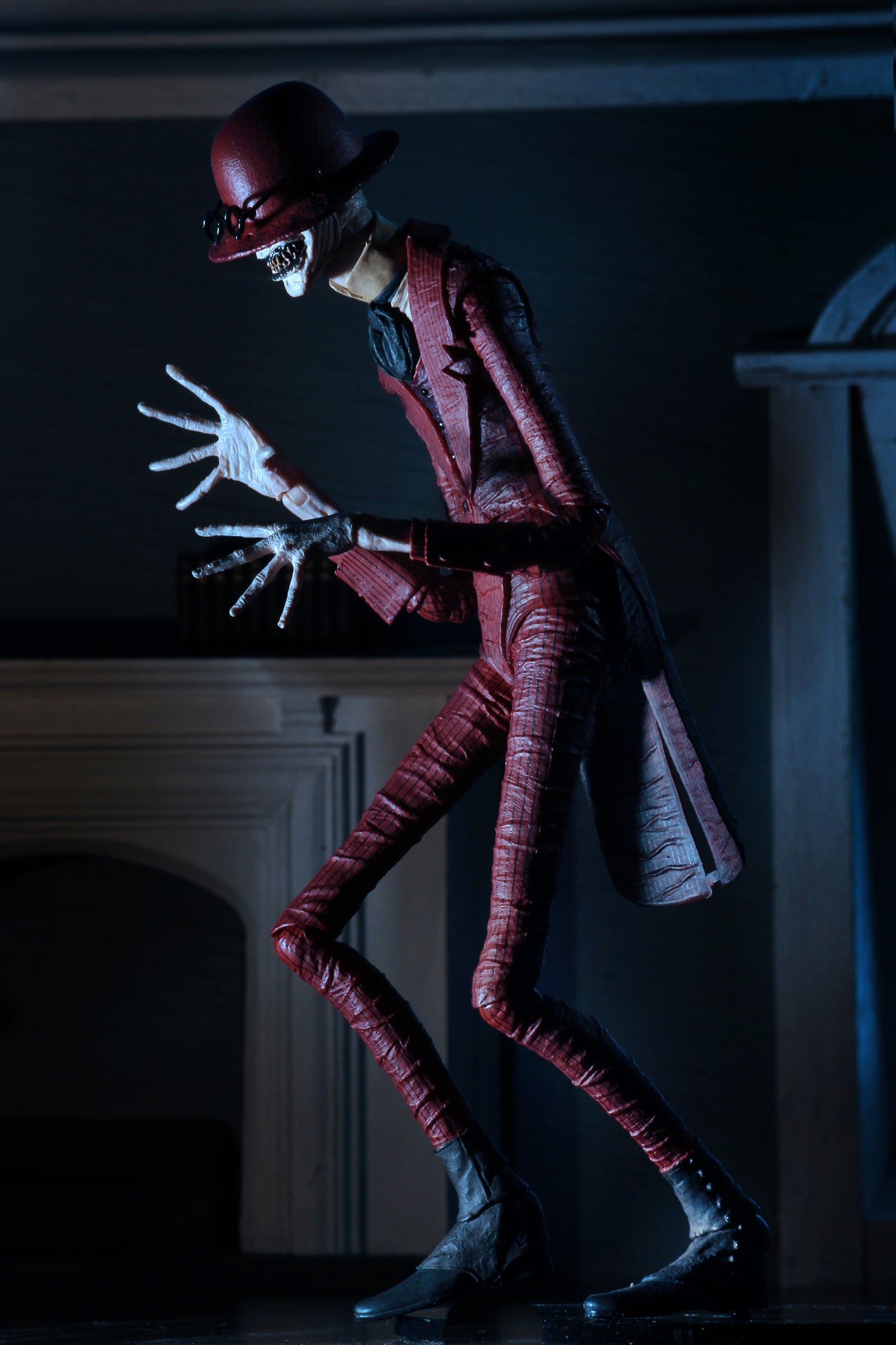 The Conjuring Universe - 7” Scale Action Figure - Ultimate Crooked Man