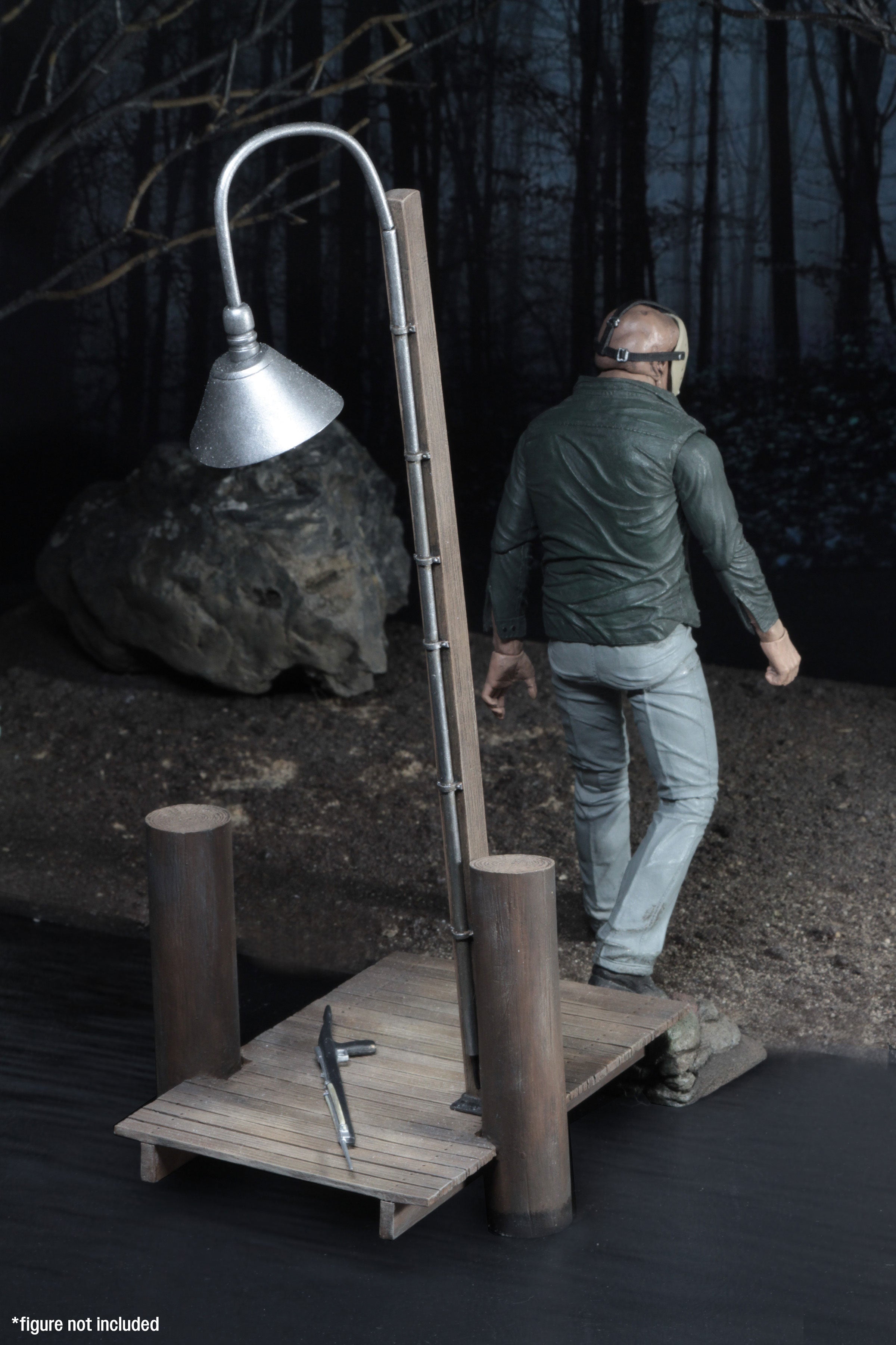 Friday the 13th - Camp Crystal Lake Accessory Set - Dock - NECA