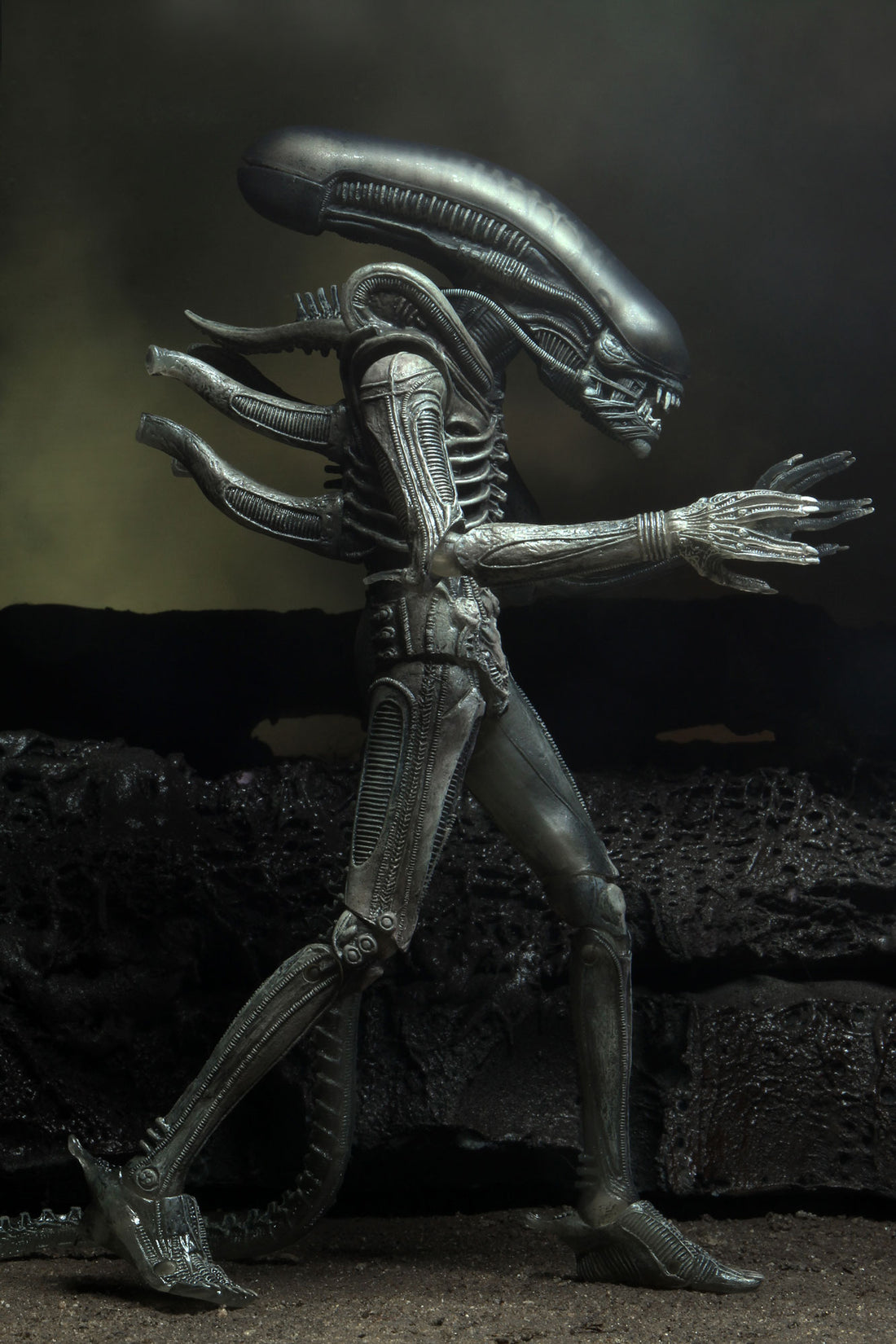 Alien - 40th Anniversary Asst 4 Giger-inspired Alien 7” Scale Action Figure - NECA
