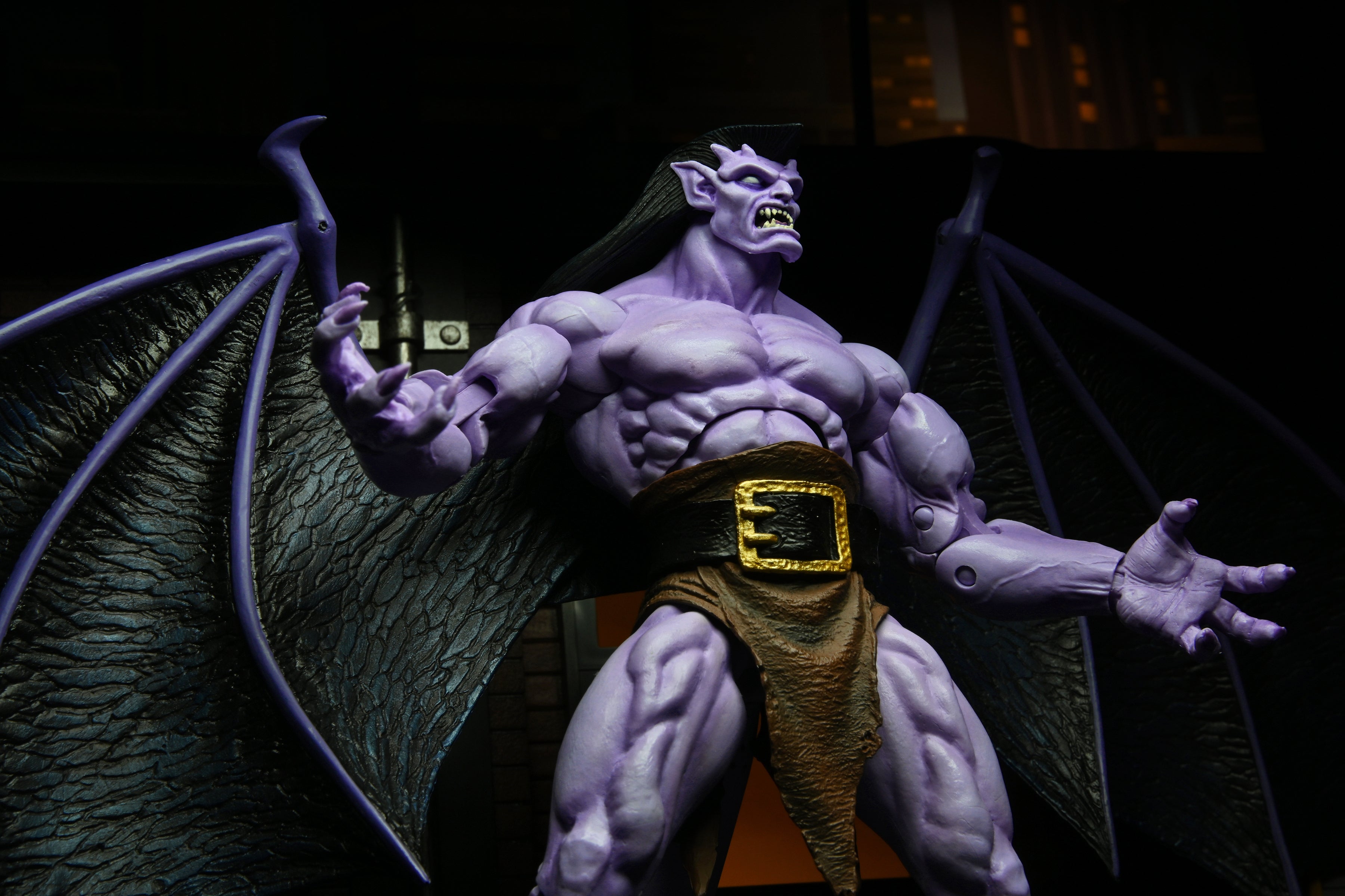 Gargoyles - Ultimate Goliath 7&quot; Scale Action Figure - NECA