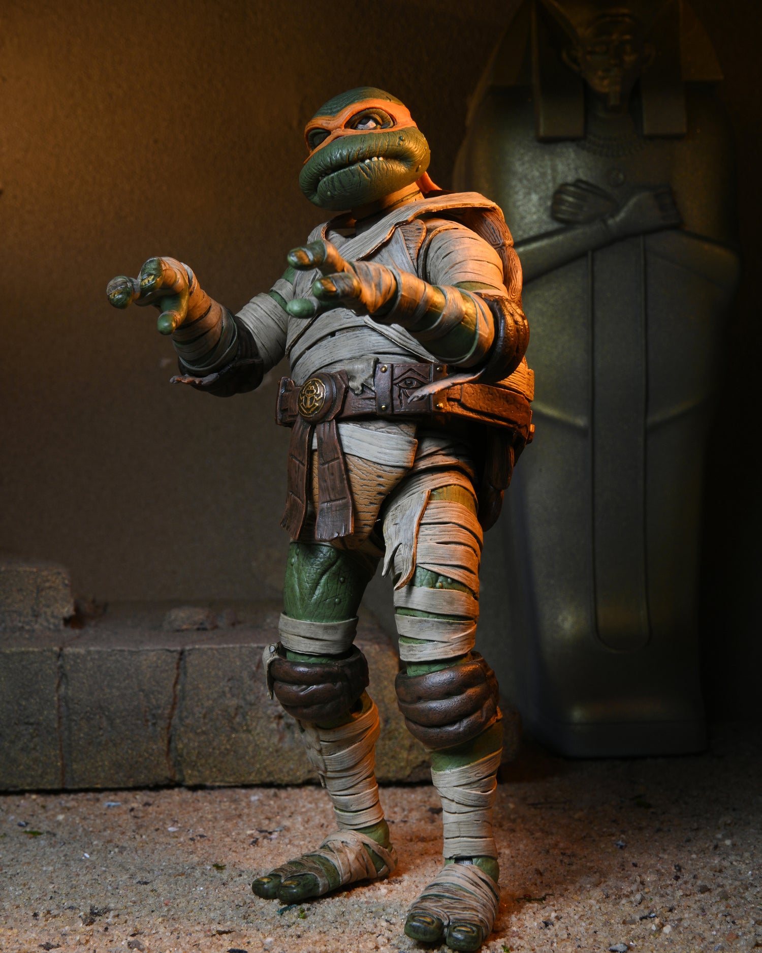 Universal Monsters x Teenage Mutant Ninja Turtles - Michelangelo as The Mummy 7” Scale Action Figure - NECA