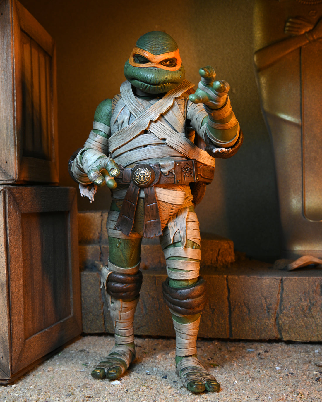 Universal Monsters x Teenage Mutant Ninja Turtles - Michelangelo as The Mummy 7” Scale Action Figure - NECA