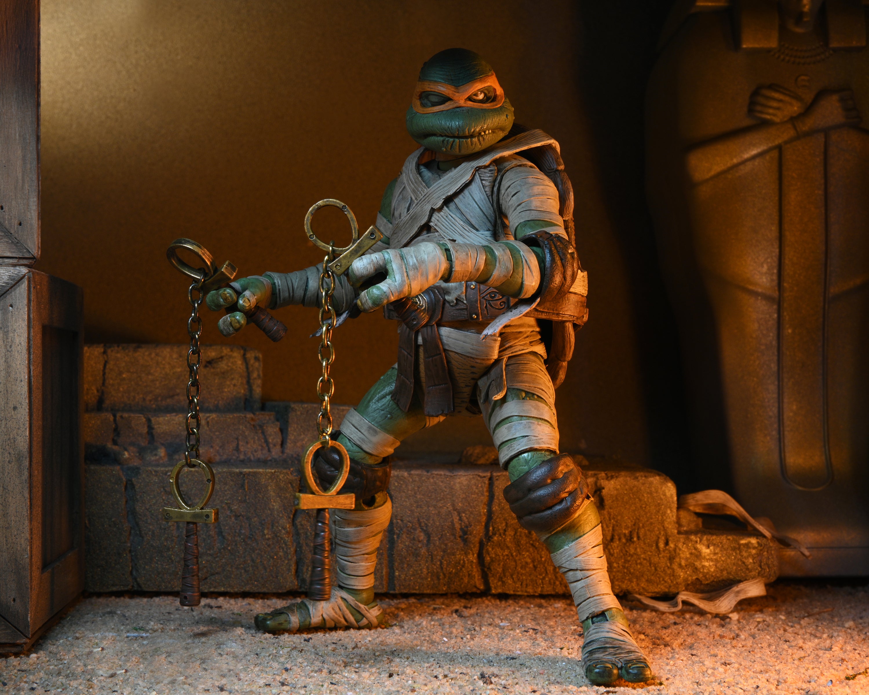 Universal Monsters x Teenage Mutant Ninja Turtles - Michelangelo as The Mummy 7” Scale Action Figure - NECA