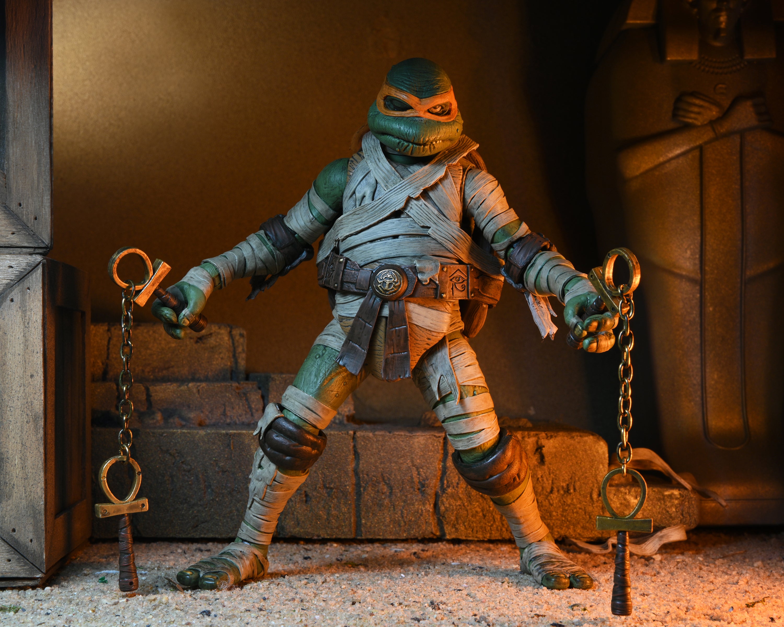 Universal Monsters x Teenage Mutant Ninja Turtles - Michelangelo as The Mummy 7” Scale Action Figure - NECA