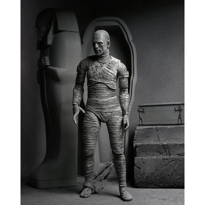 Universal Monsters - Ultimate Mummy Black &amp; White 7” Scale Action Figure