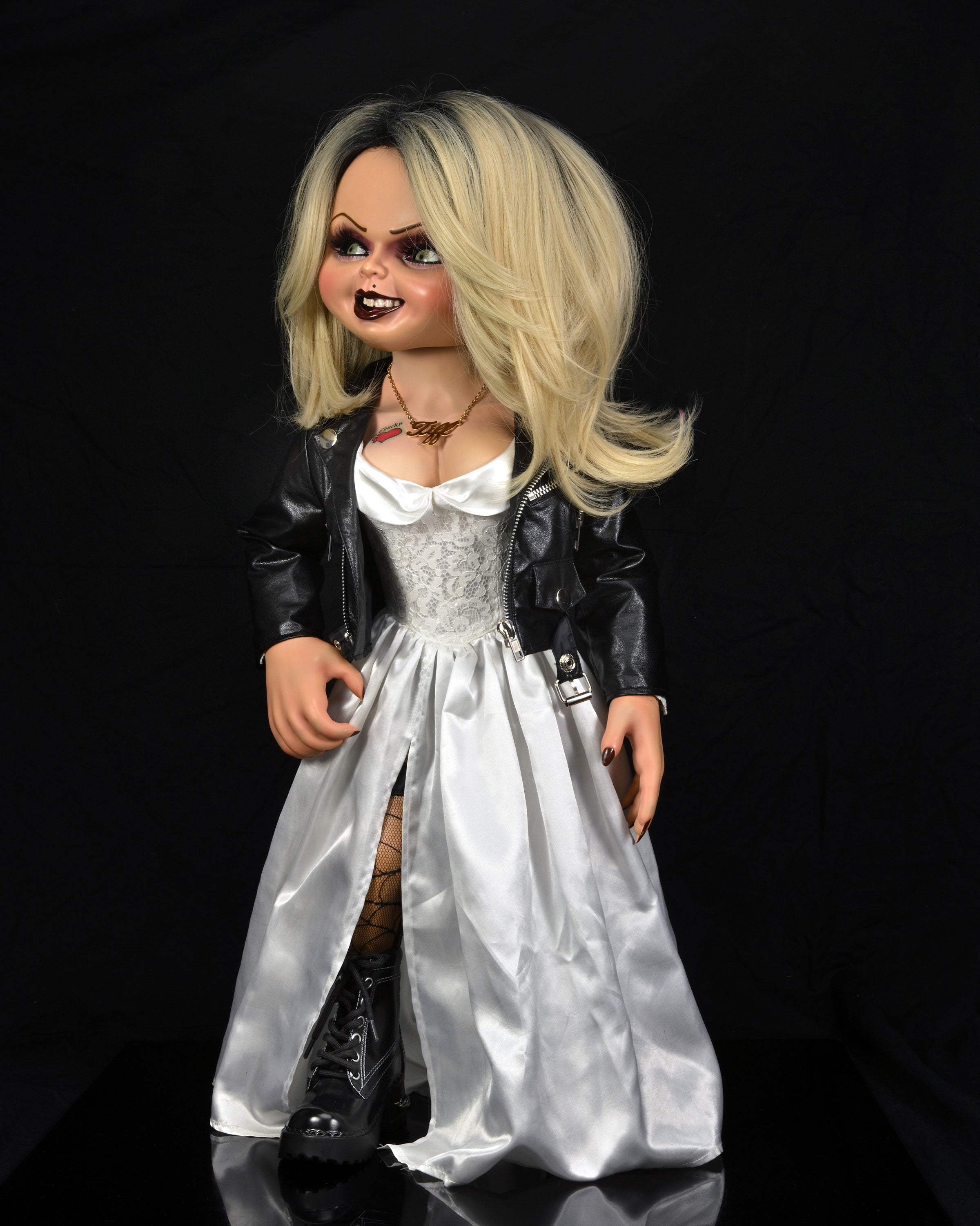 Bride of Chucky - 1:1 Replica - Life-Size Tiffany (PRE-ORDER) – NECA