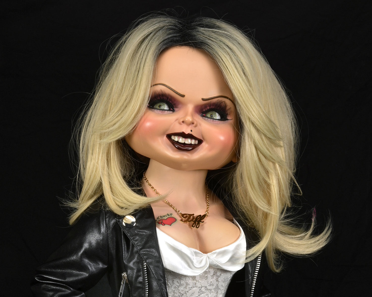 NECA Toony Terrors Horror Movie Figurines Chucky & Tiffany