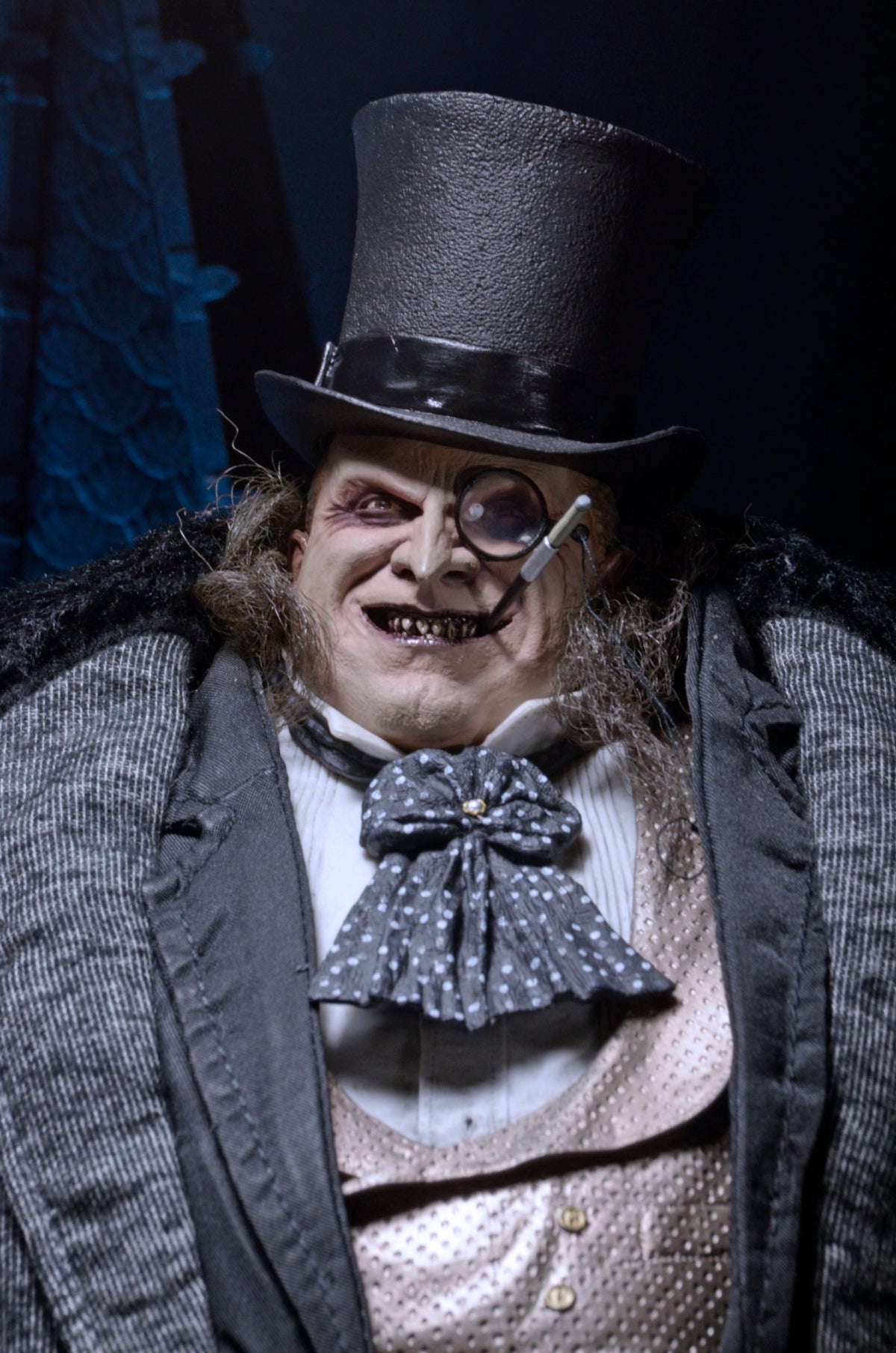 Batman Returns - 1/4 Scale Action Figure - Mayoral Penguin (Danny Devi ...