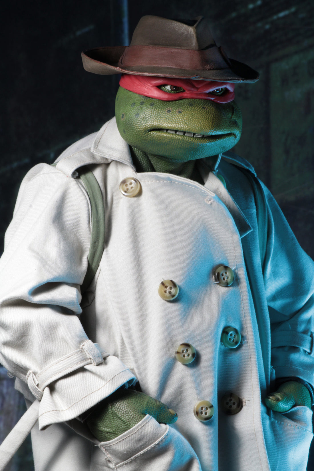 Teenage Mutant Ninja Turtles (1990 Movie) – Raphael (Disguise) 1/4 Scale Action Figure