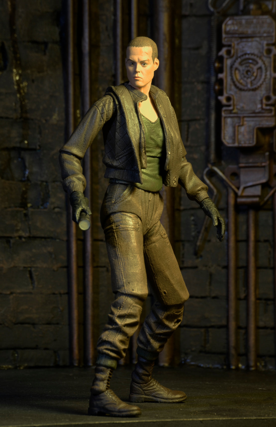 Aliens - 7&quot; Scale Action Figure - Series 8 Ripley