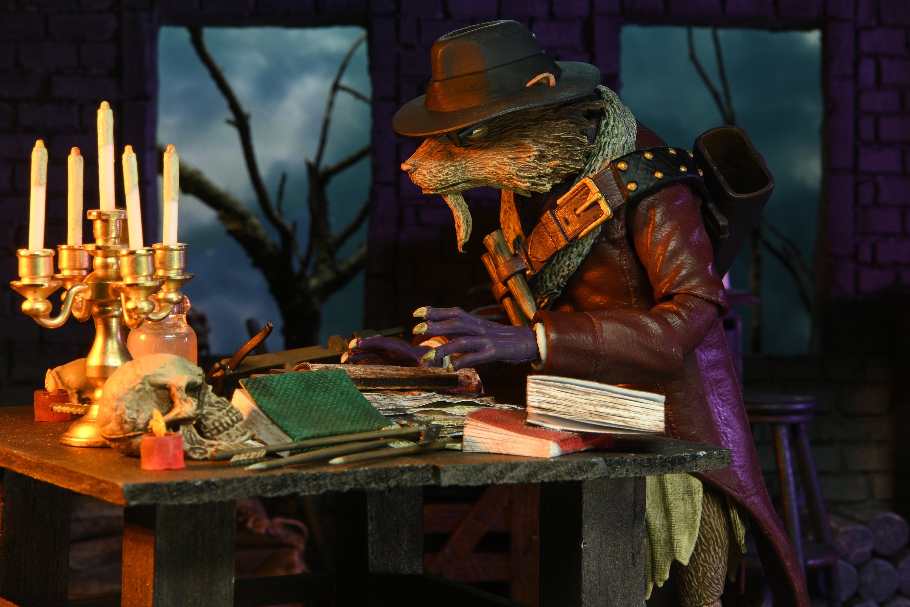 Universal Monsters/Teenage Mutant Ninja Turtles - 7” Scale Action Figure - Splinter as Van Helsing - NECA