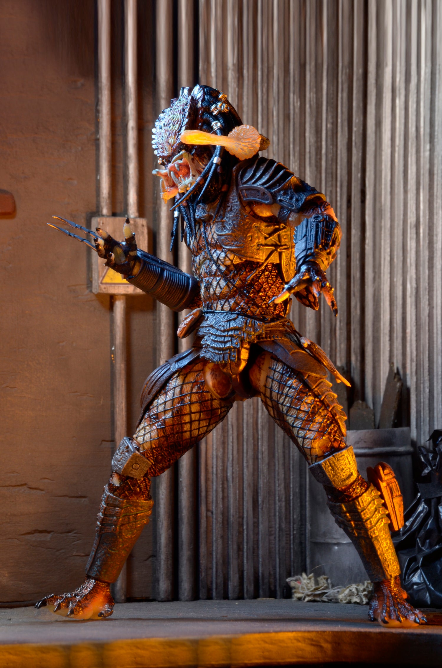 Predator - Ultimate City Hunter 7” Scale Action Figure (PRE-ORDER)