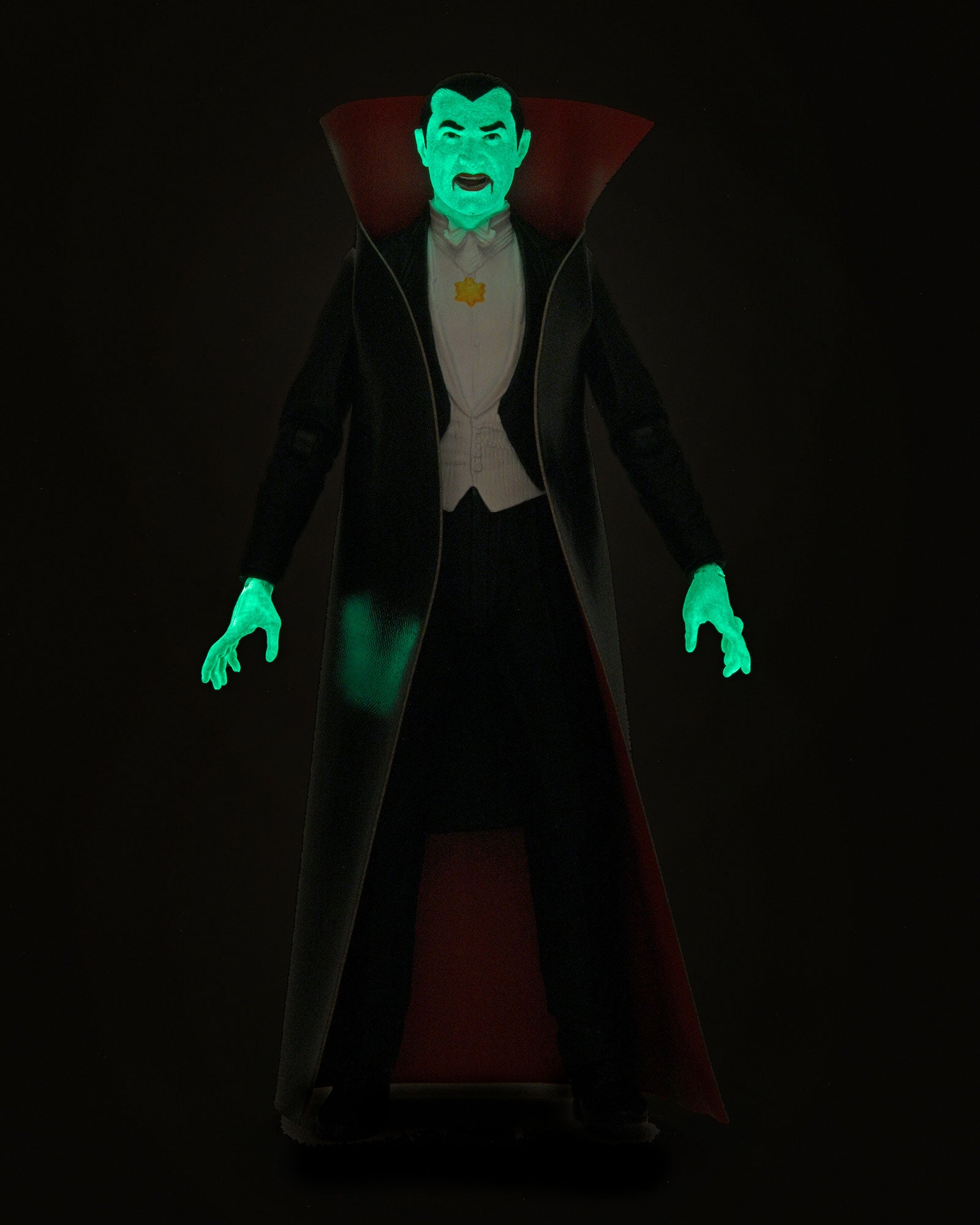 Universal Monsters - Glow-in-the-Dark Retro Dracula 7” Scale Action Figure Glowing in the Dark