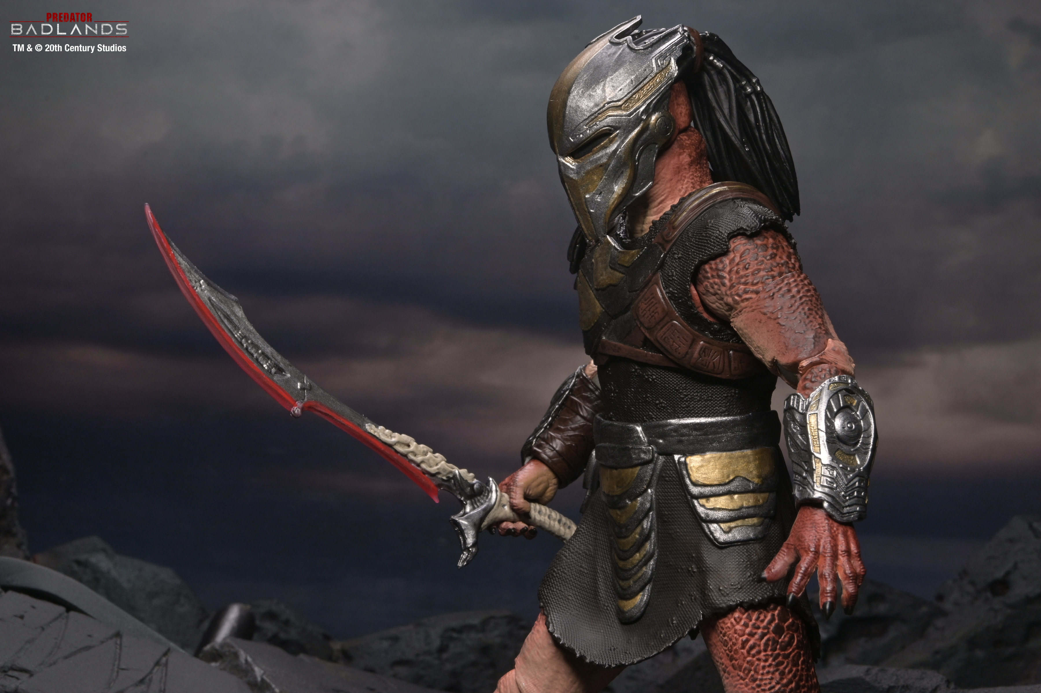 Predator: Badlands - Ultimate Dek (Training Armor) 7" Scale Action Figure - NECA